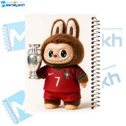 تصویر  دفتر مشق 100 برگ مشایخ طرح لبوبو با لباس رونالدو (LABUBU) کد YN601